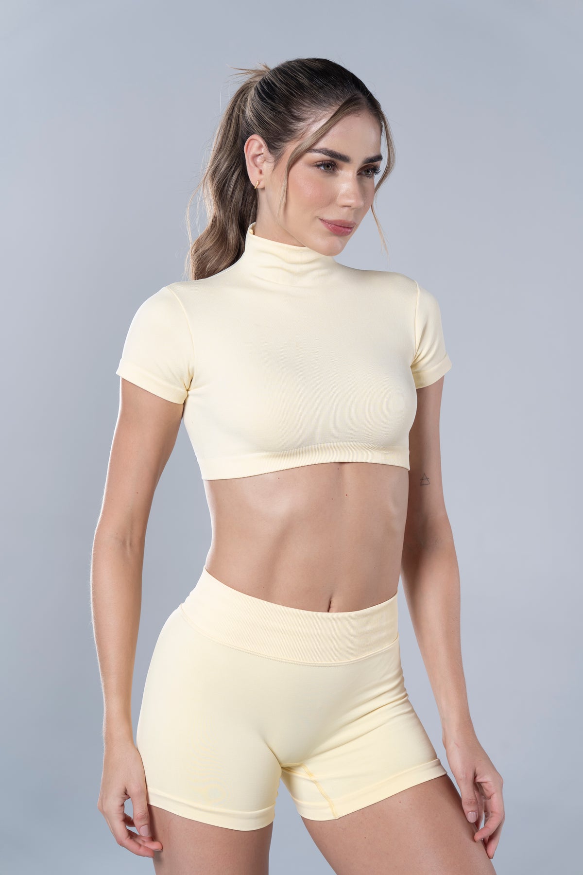 SHORT NOTREDAME CON RUCHING