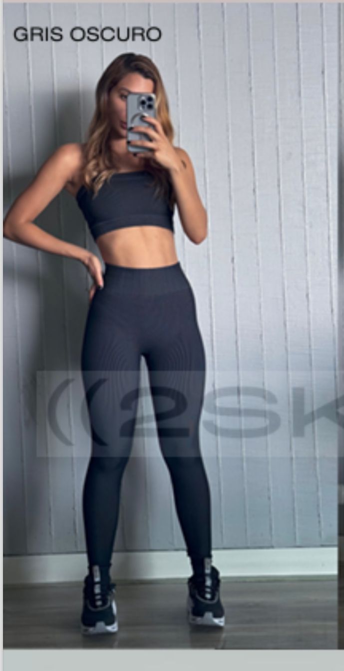 SET SEDNA (Top y legging)